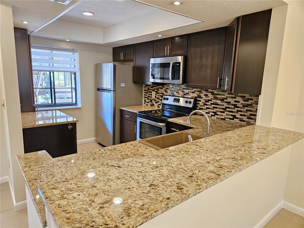 Venice Condo: 285 Mission Trail West