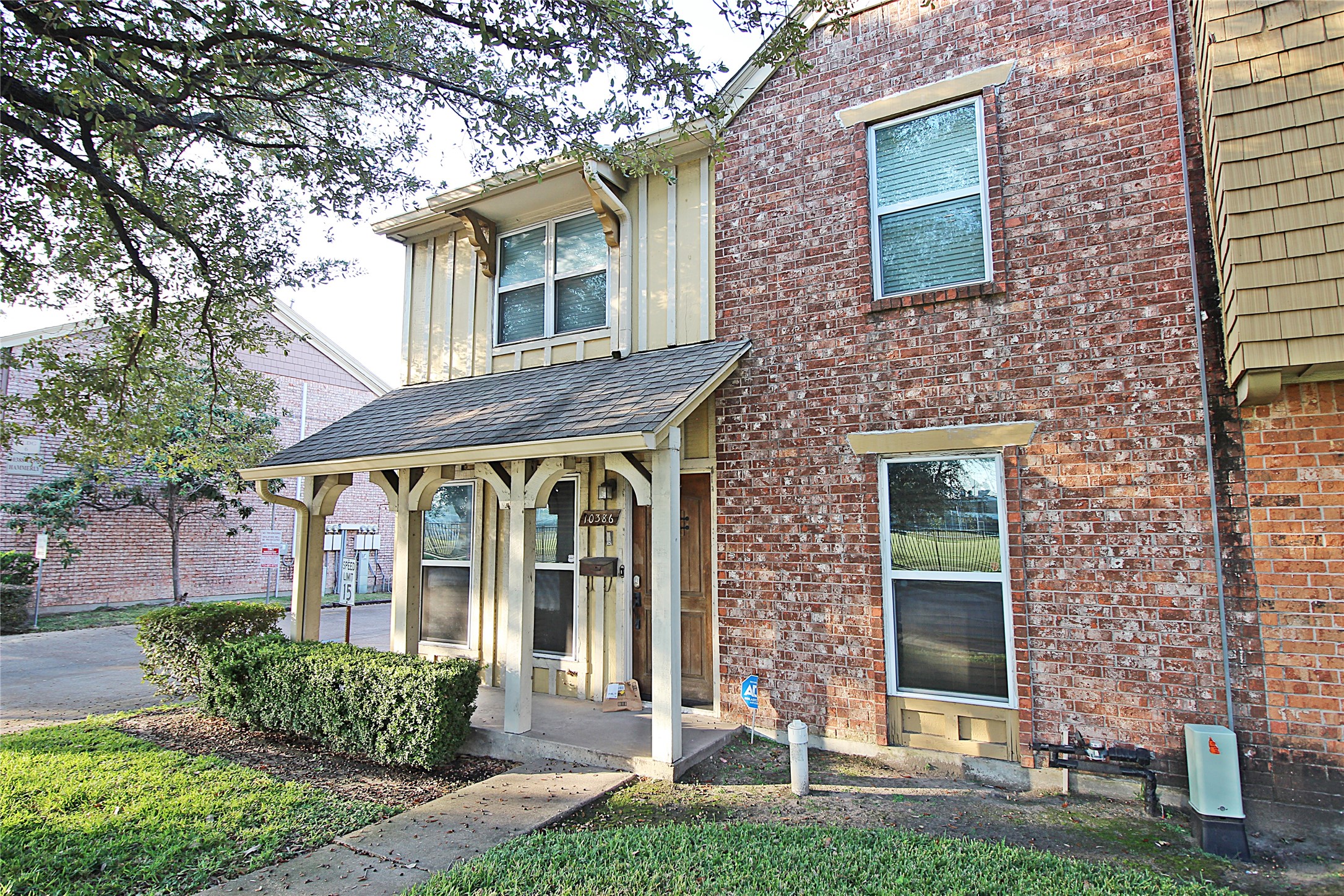 Houston Condo: 10386 Hammerly Boulevard