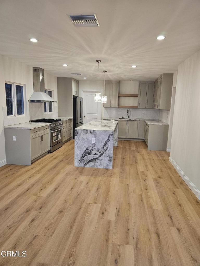 Tujunga Condo: 9682 Hillhaven Avenue