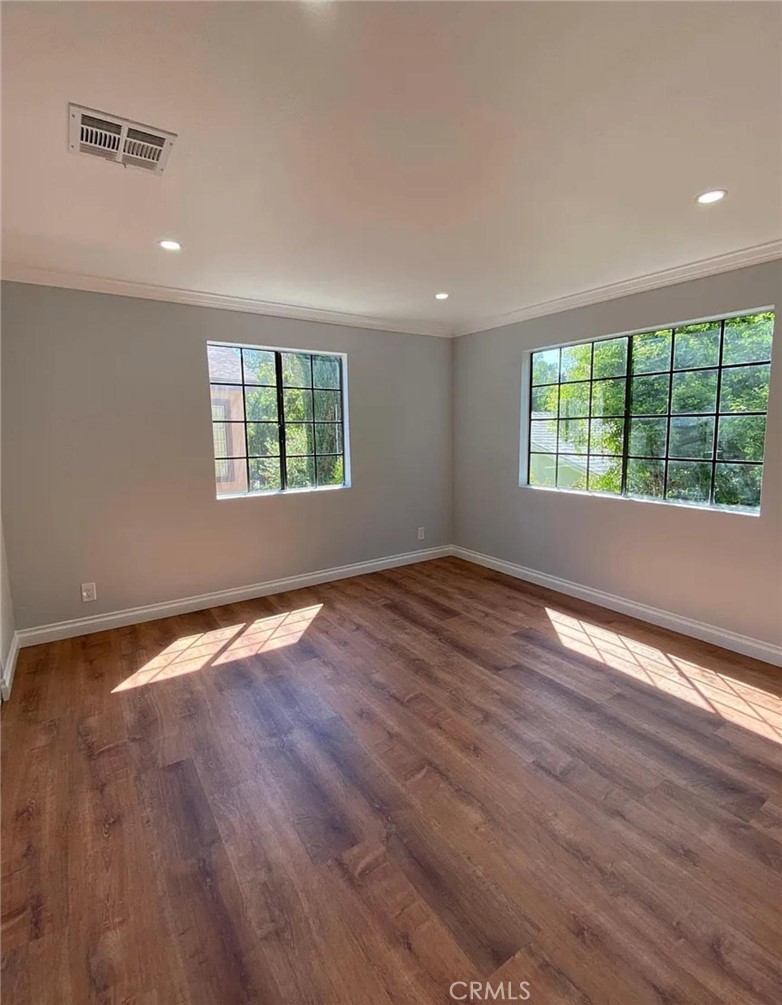 Woodland Hills Condo: 21217 De La Guerra Street