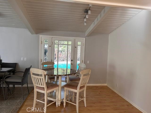 Woodland Hills Condo: 22839 Epsilon Street