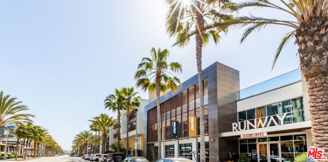 Los Angeles Condo: 12760 Millennium Drive