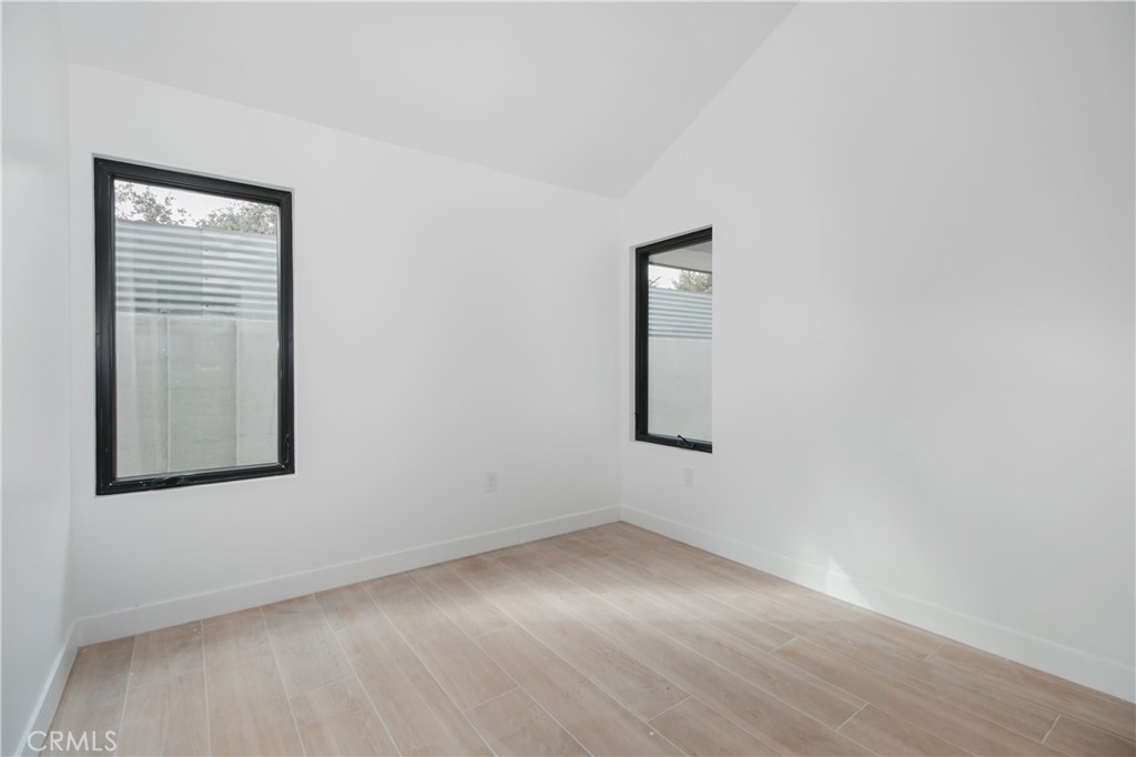 Panorama City Condo: 8141 Hazeltine Avenue