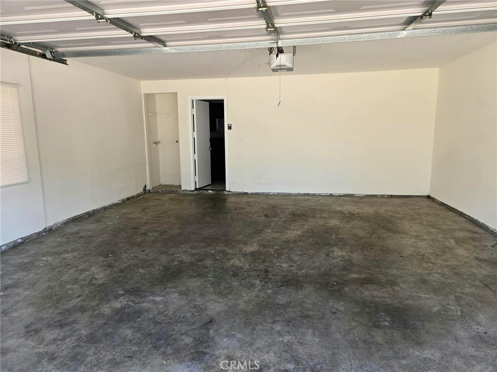 Ontario Condo: 1614 South Campus Avenue