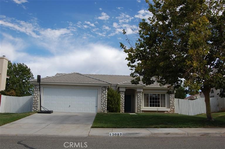 Victorville Condo: 13087 Bennington Drive