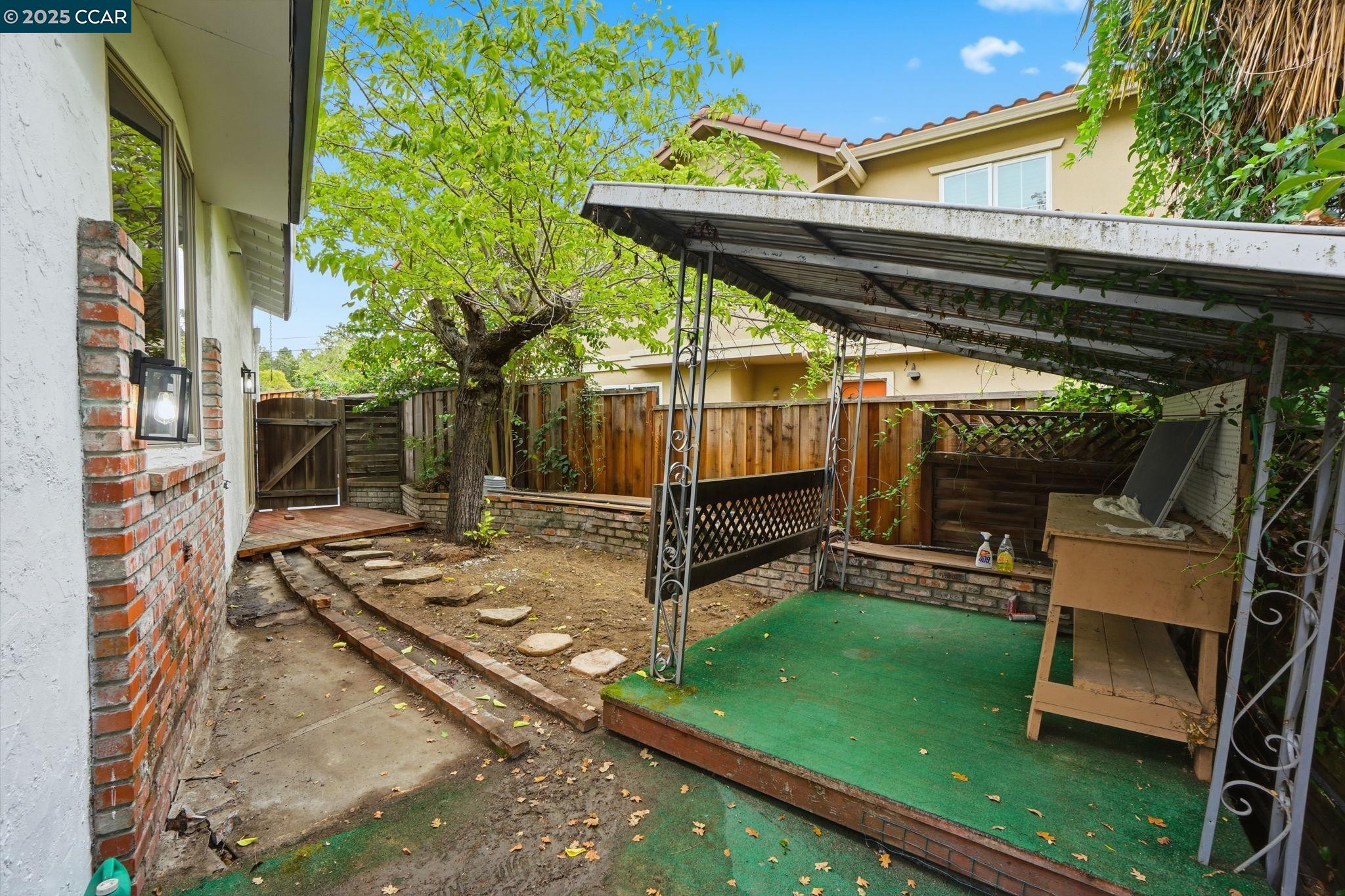 Walnut Creek Condo: 289 Sierra Drive