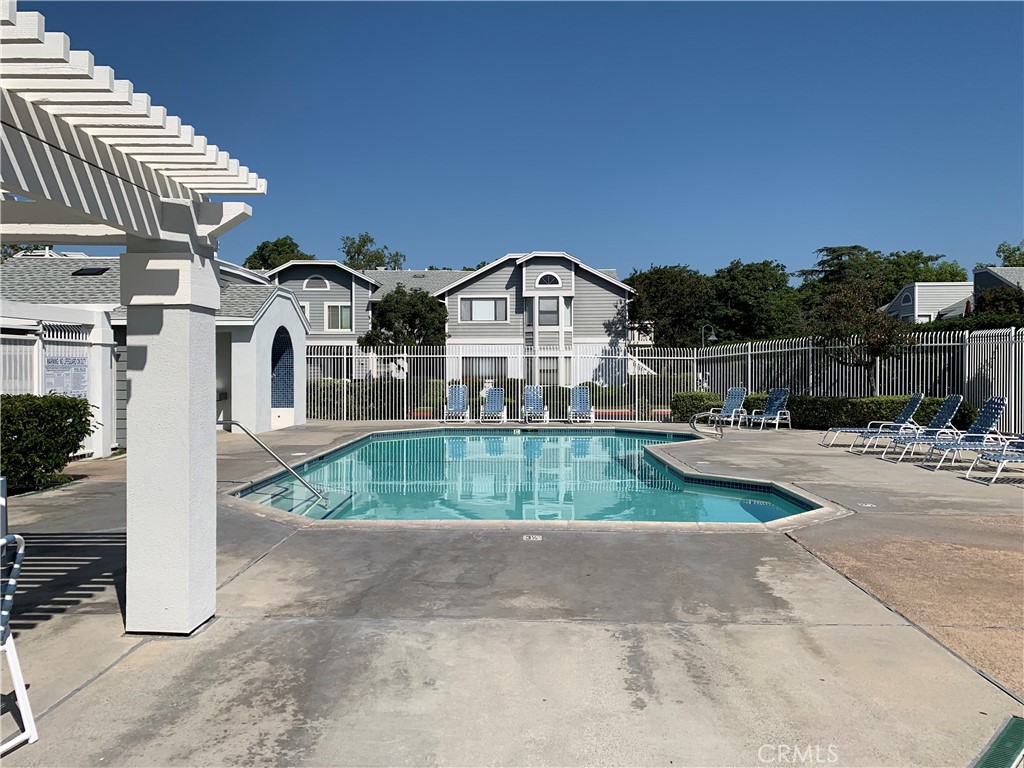 Irvine Condo: 79 Huntington