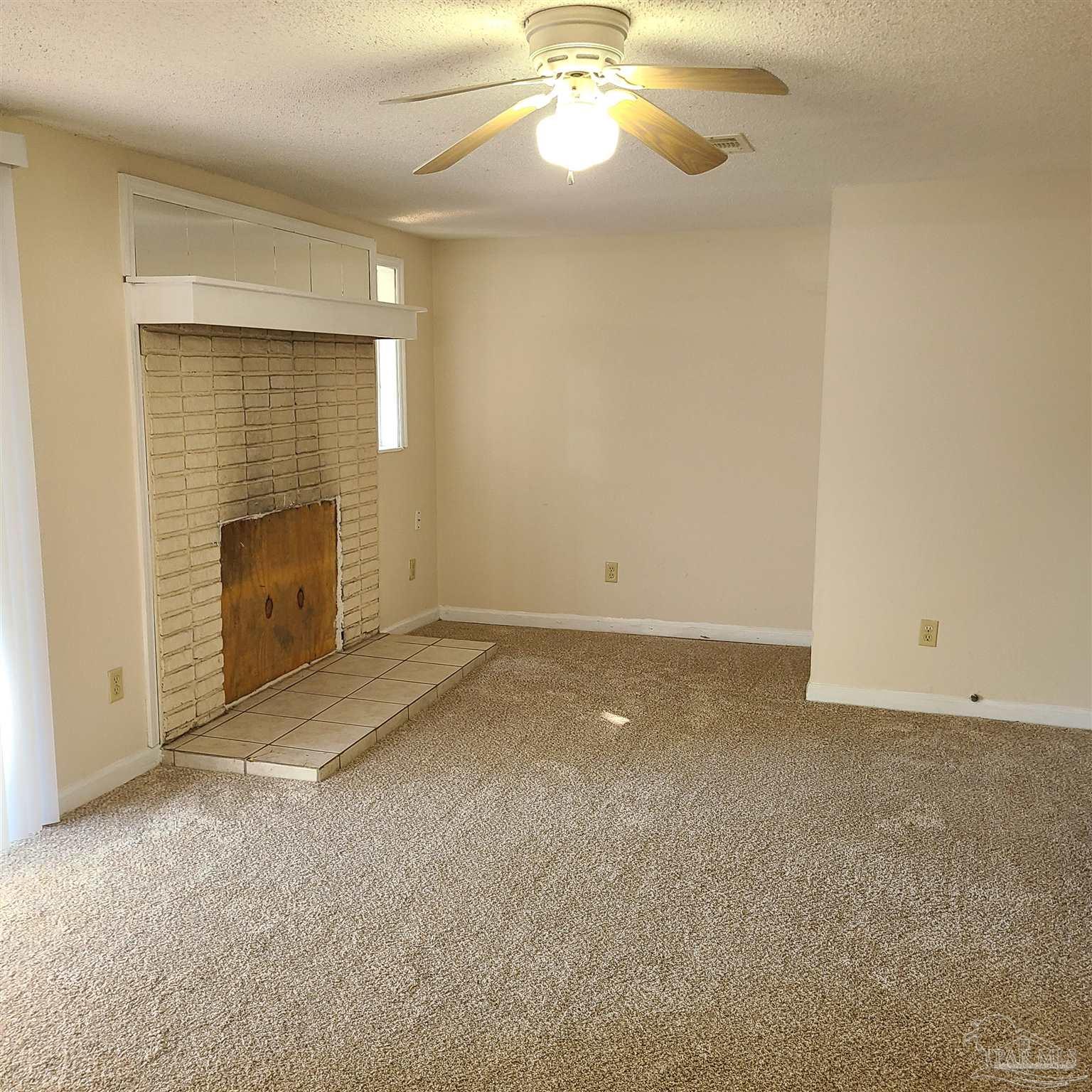 Pensacola Condo: 125 Rue Max Street