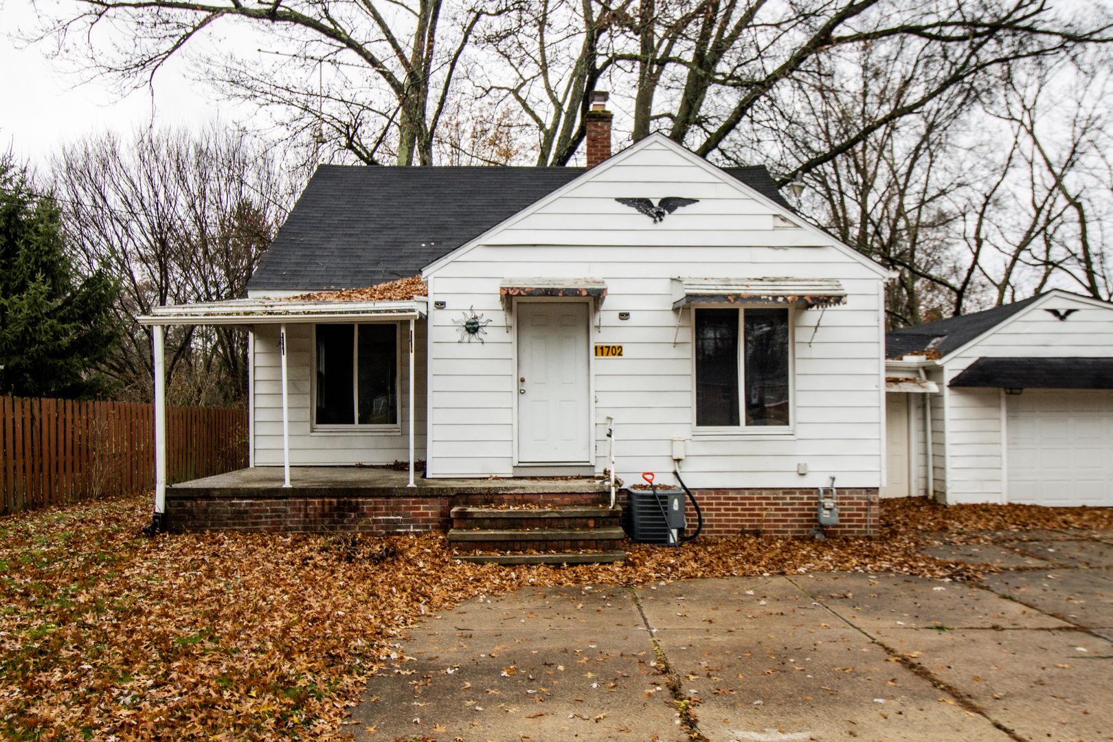 North Royalton House: 11702 Ridge Road