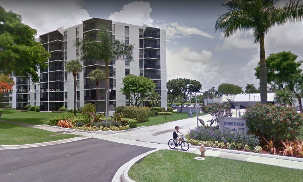 Aventura Condo: 3401 North Country Club Drive
