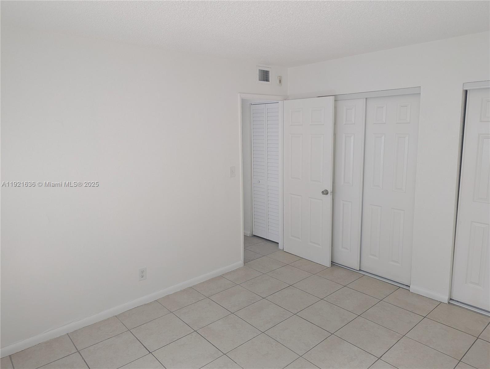 Hallandale Beach Condo: 31 Southeast 2nd Avenue