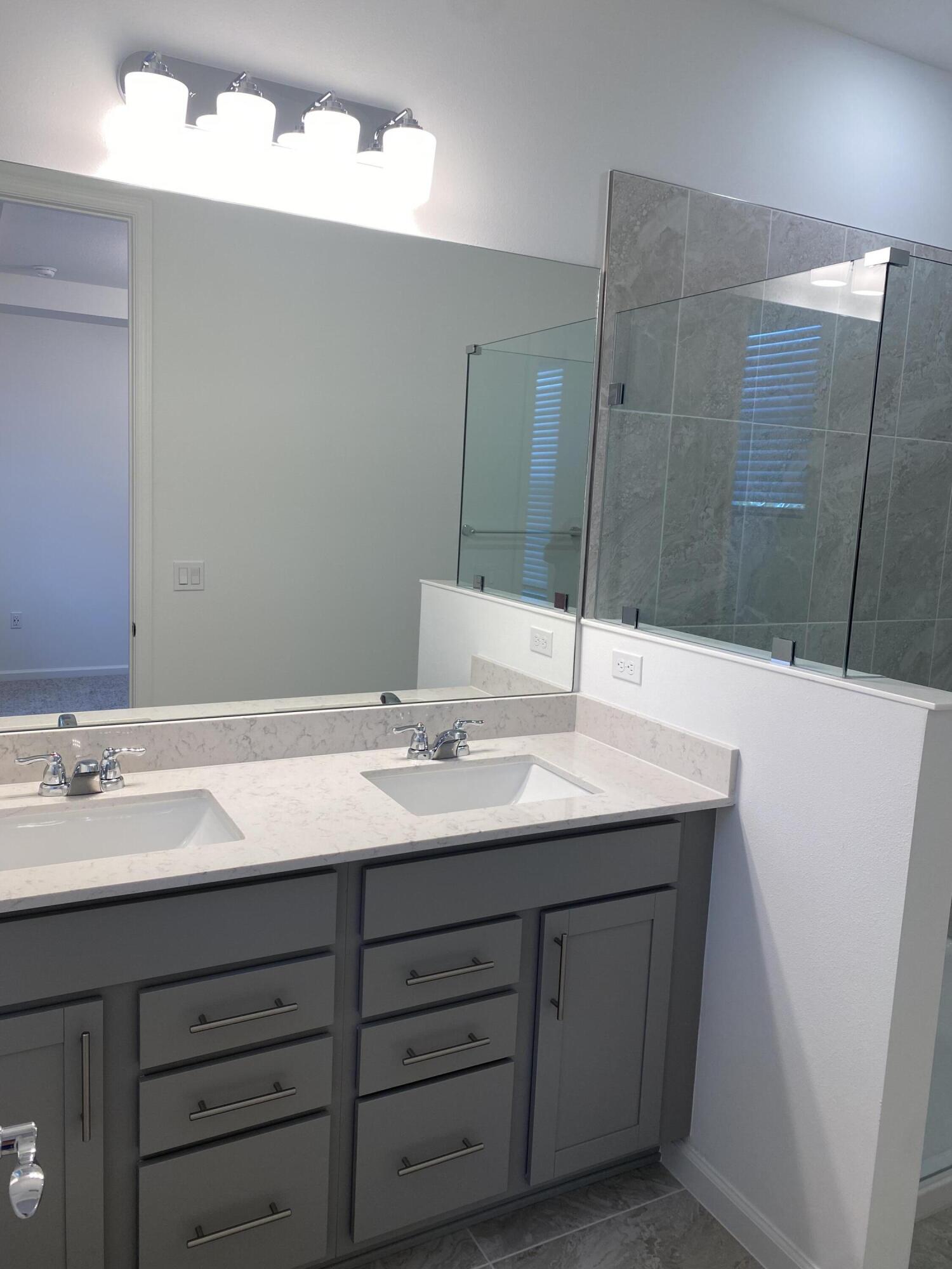 Stuart Condo: 271 Southwest Sally Way