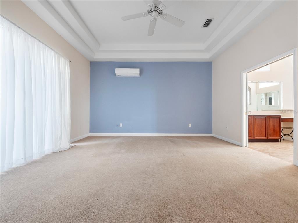 Davenport Condo: 488 Chelsea Avenue