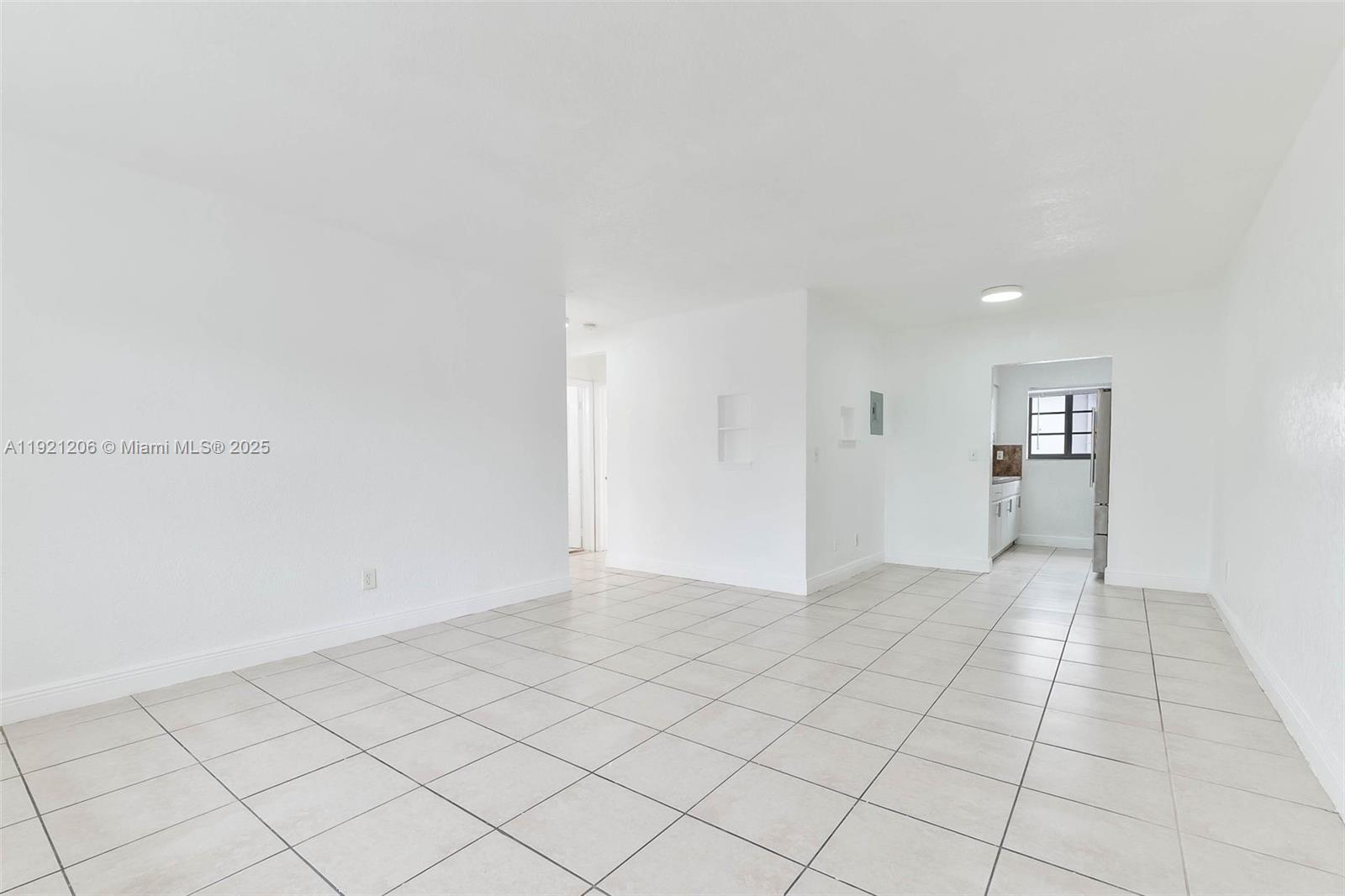Miami Beach Condo: 6921 Rue Vendome