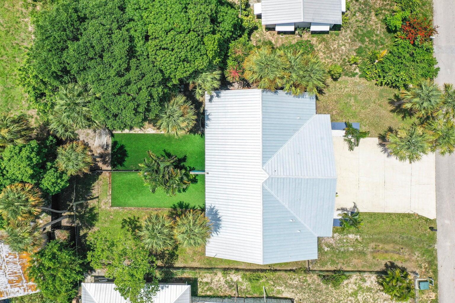 Jensen Beach Condo: 2134 Northeast Pelican Terrace