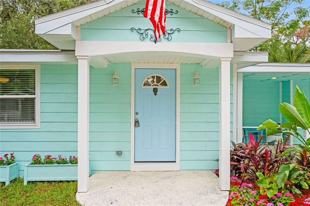 Mount Dora Condo: 245 South Rhodes Street