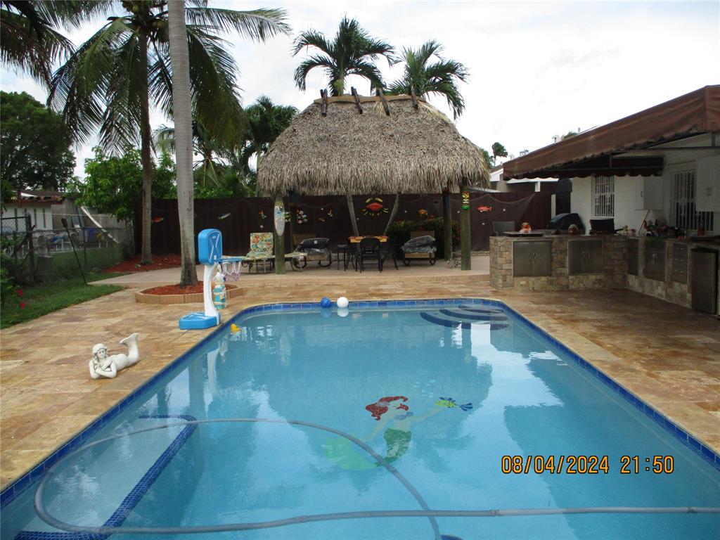 Pembroke Pines Condo: 9330 Northwest 10th Street