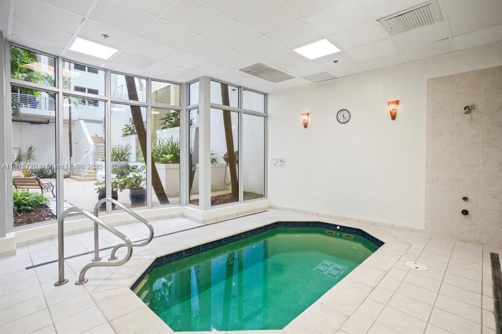 Hollywood Condo: 1830 Radius Drive