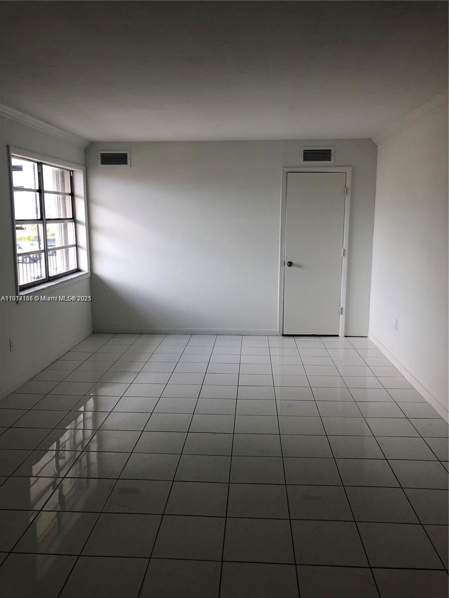 Sweetwater Condo: 10740 Southwest 3rd Street