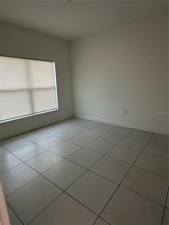 Davenport Condo: 601 Lake Shore Parkway