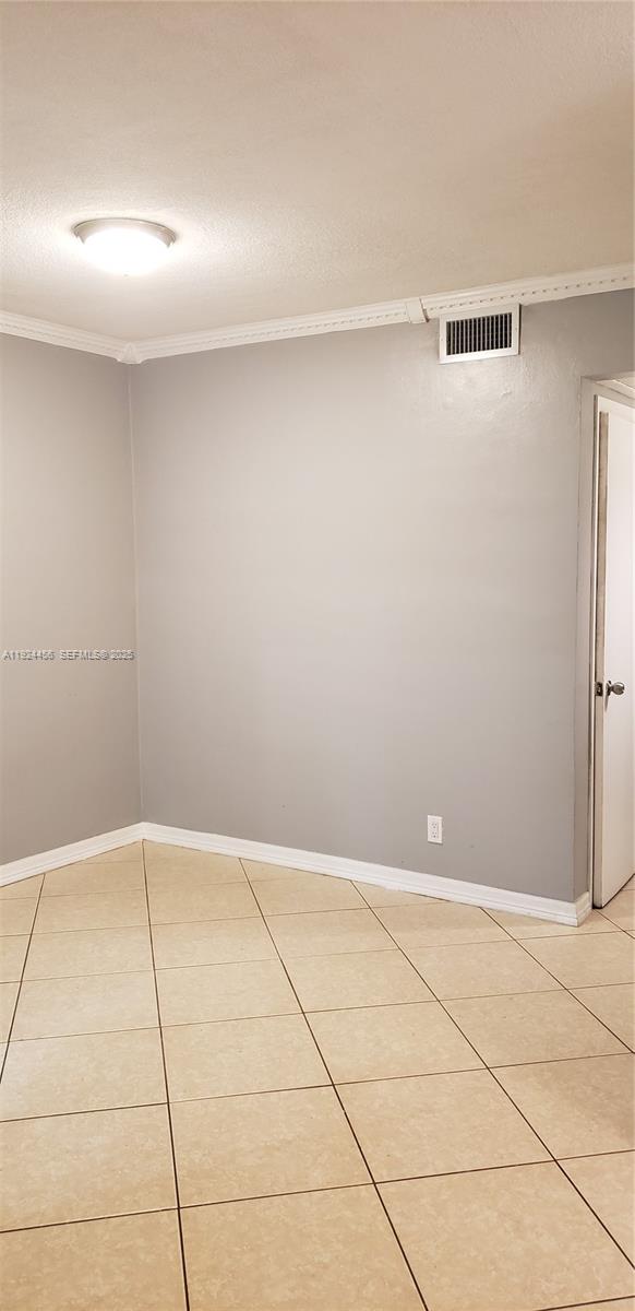 Hallandale Beach Condo: 1450 Atlantic Shores Boulevard