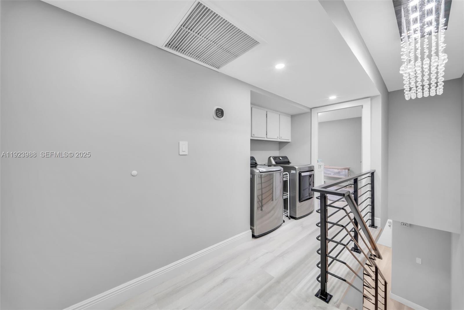 Hallandale Beach Condo: 707 Northeast 27th Avenue