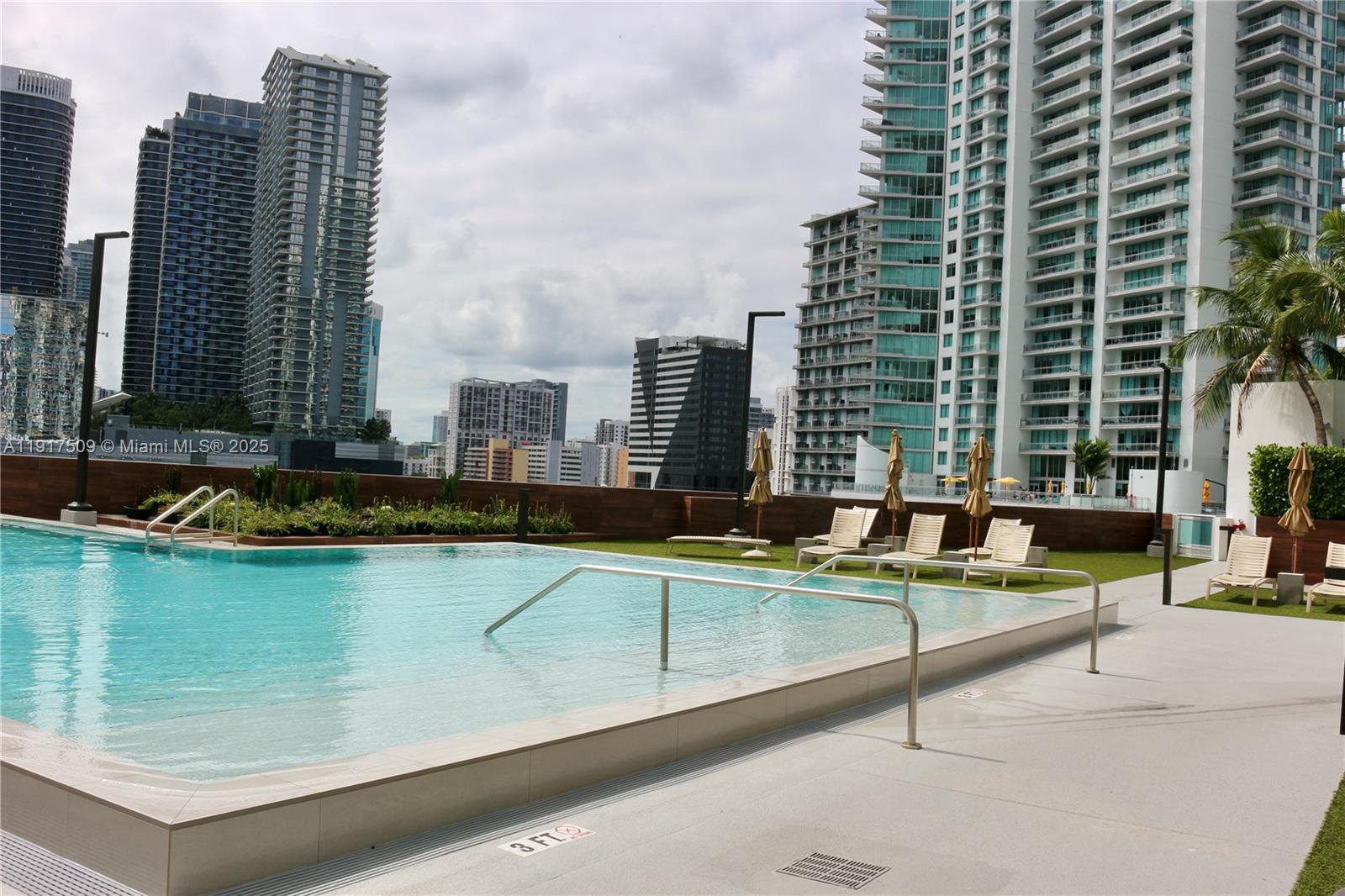 Miami Condo: 350 South Miami Avenue