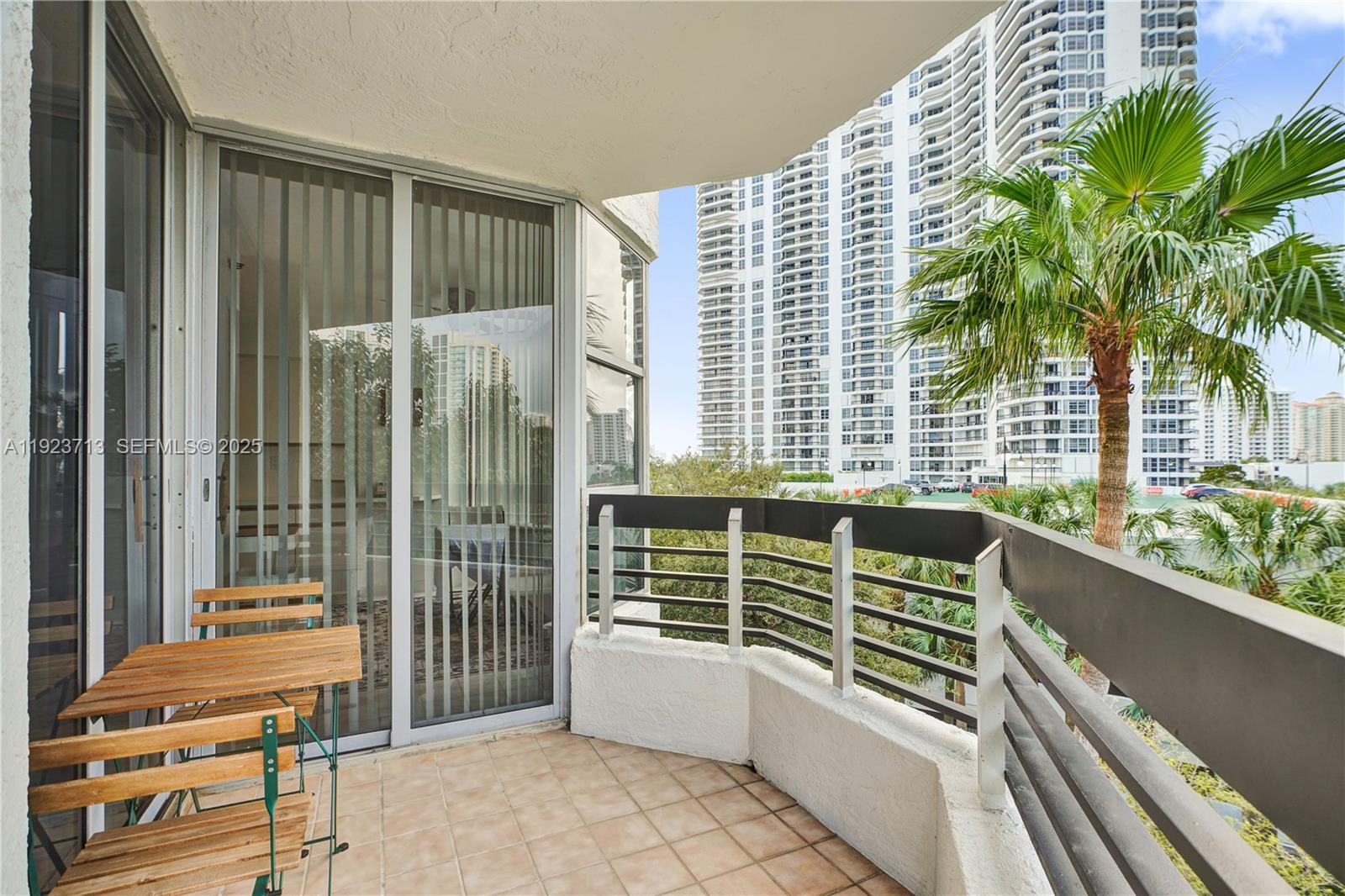 Aventura Condo: 3600 Mystic Pointe Drive