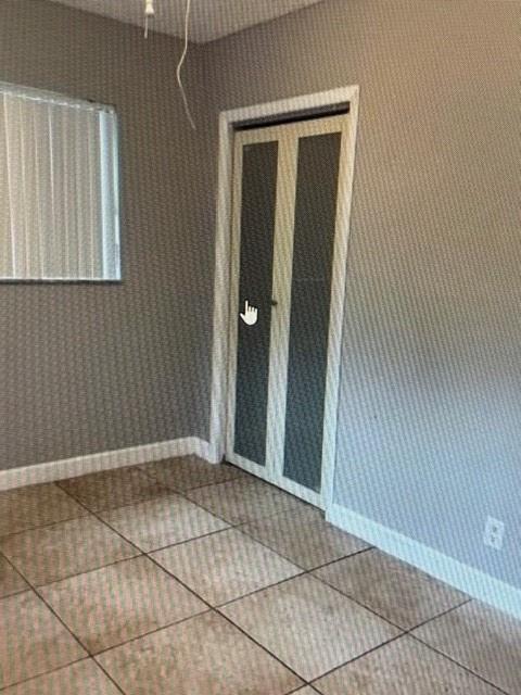 Hollywood Condo: Undisclosed Address