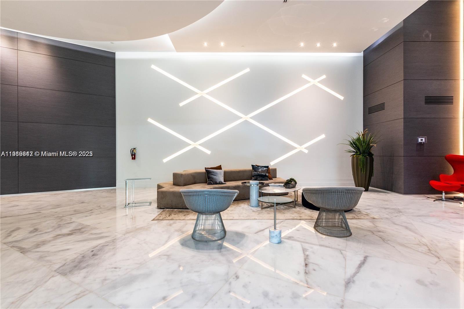 Aventura Condo: 3300 Northeast 192 Street