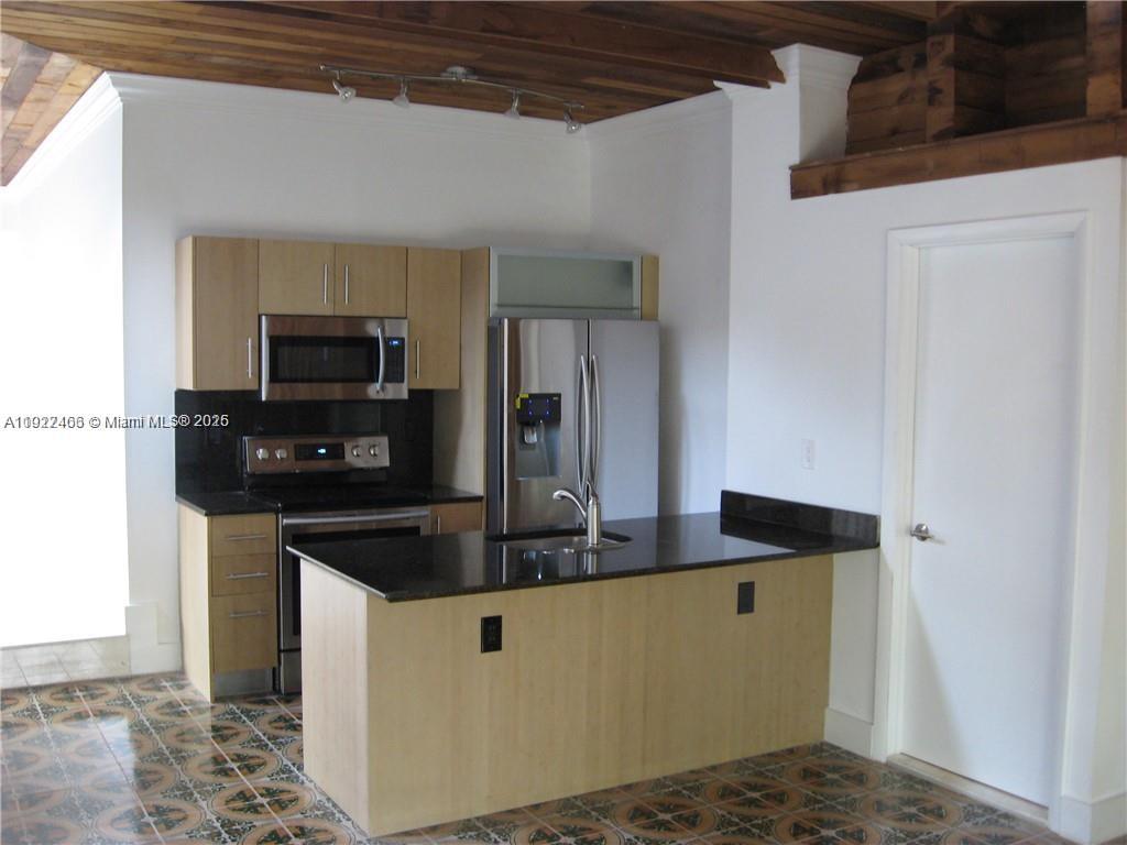 Miami Condo: 310 Southwest 34th Avenue