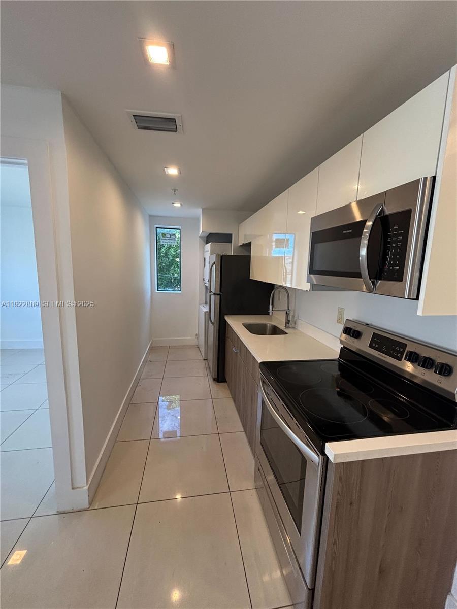 Miami Condo: 829 Southwest 18th Avenue