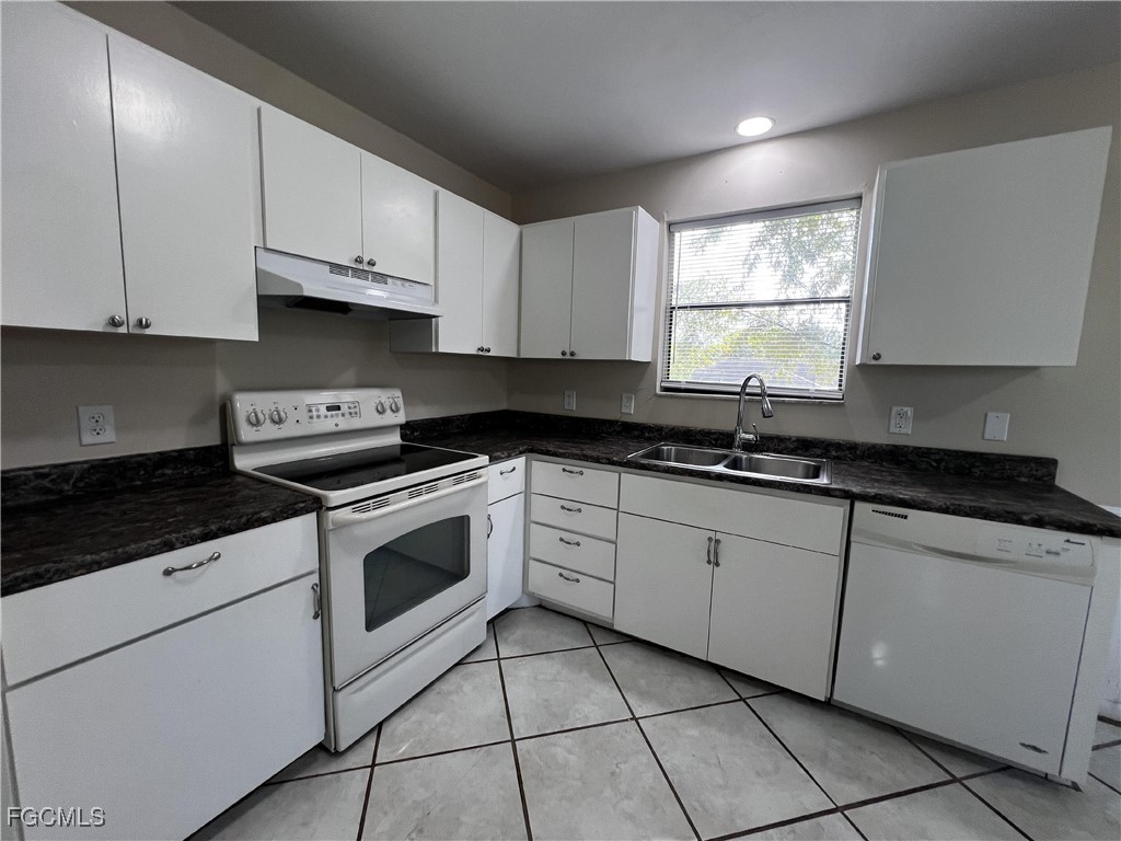 Fort Myers Condo: 8350 Wren Road