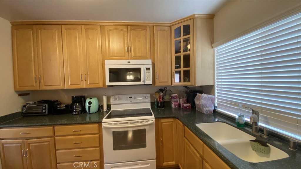 La Habra Condo: 1222 Devonshire Lane