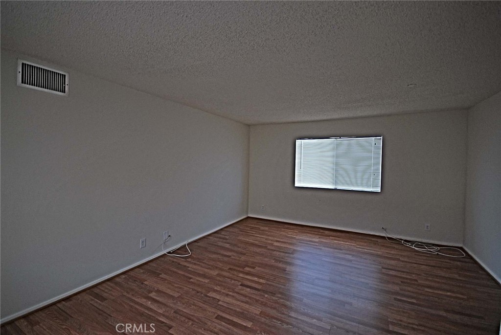 Glendale Condo: 1046 Irving Avenue