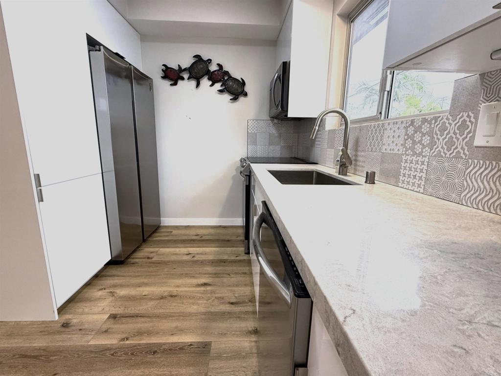 Del Mar Condo: 155 15th Street