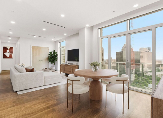 San Antonio Condo: 123 Lexington