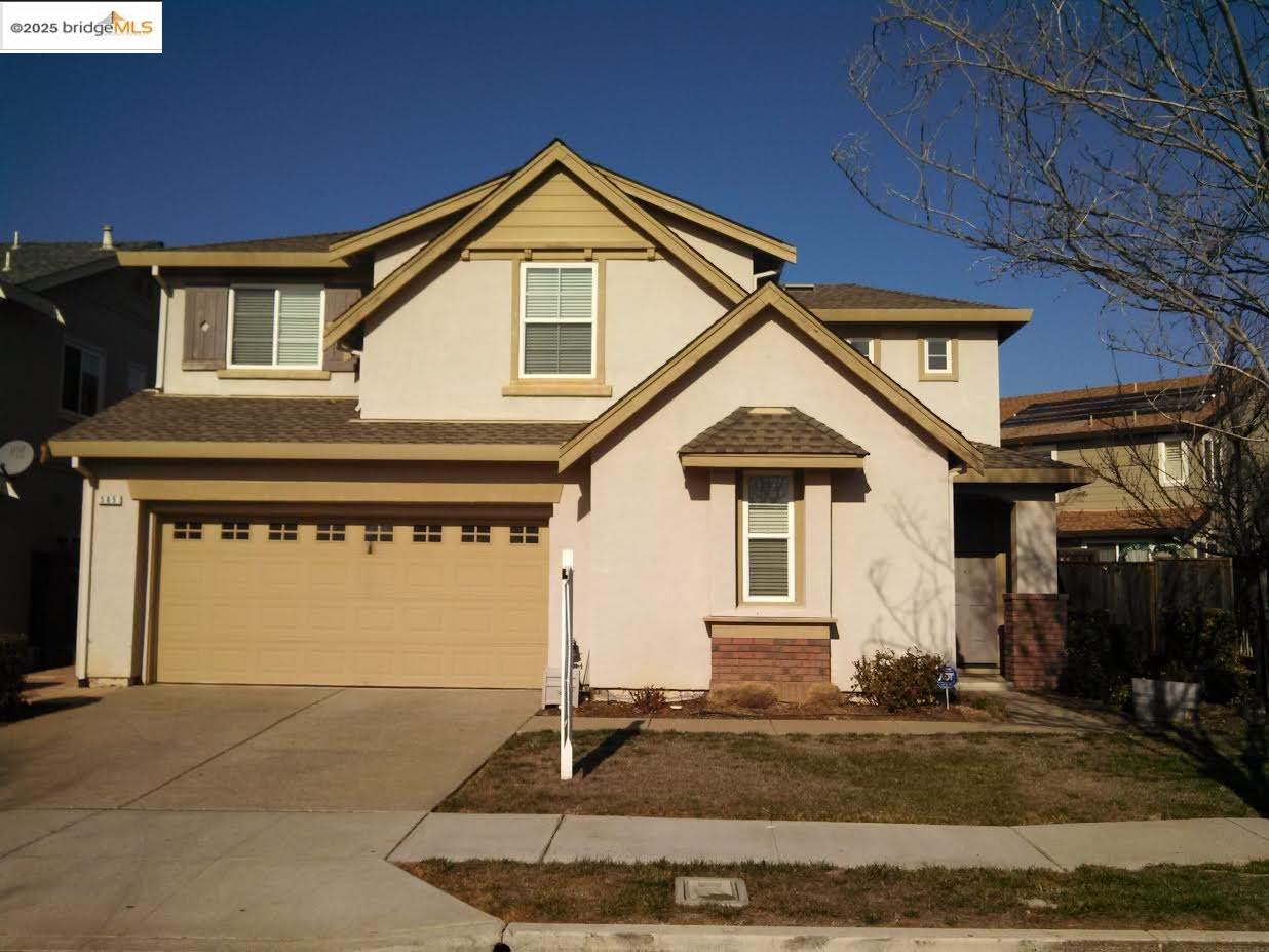 Brentwood Condo: 585 Ash Street