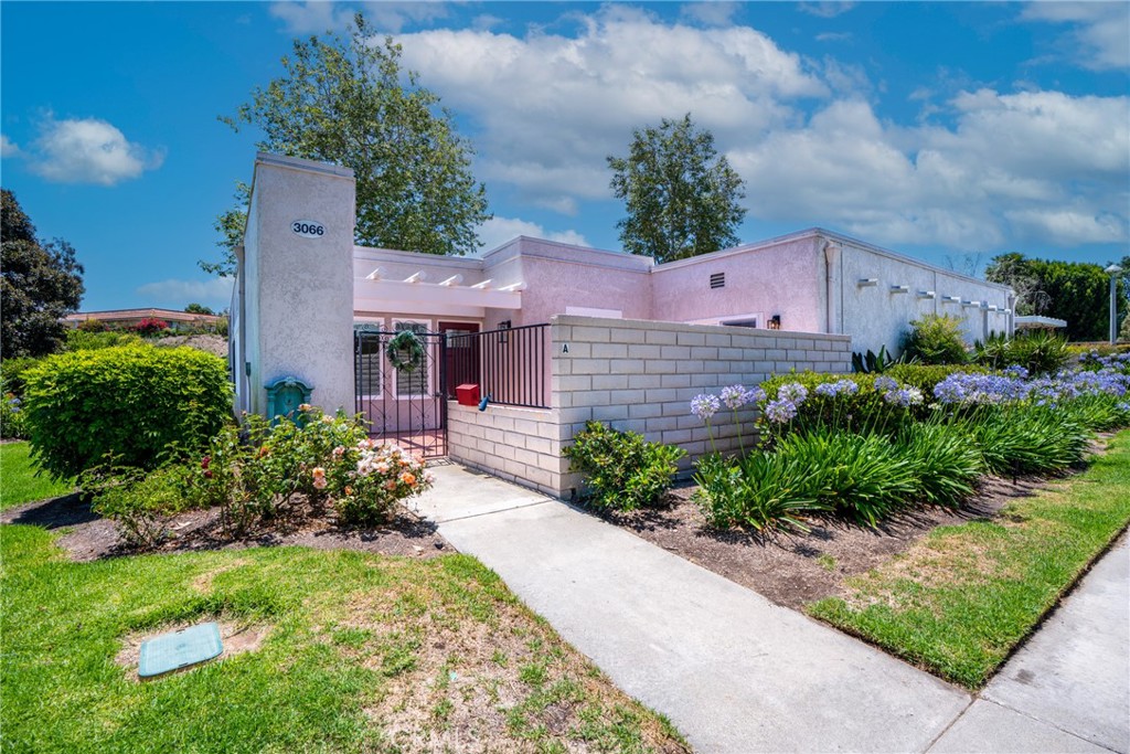 Laguna Woods Condo: 3066 Via Serena South