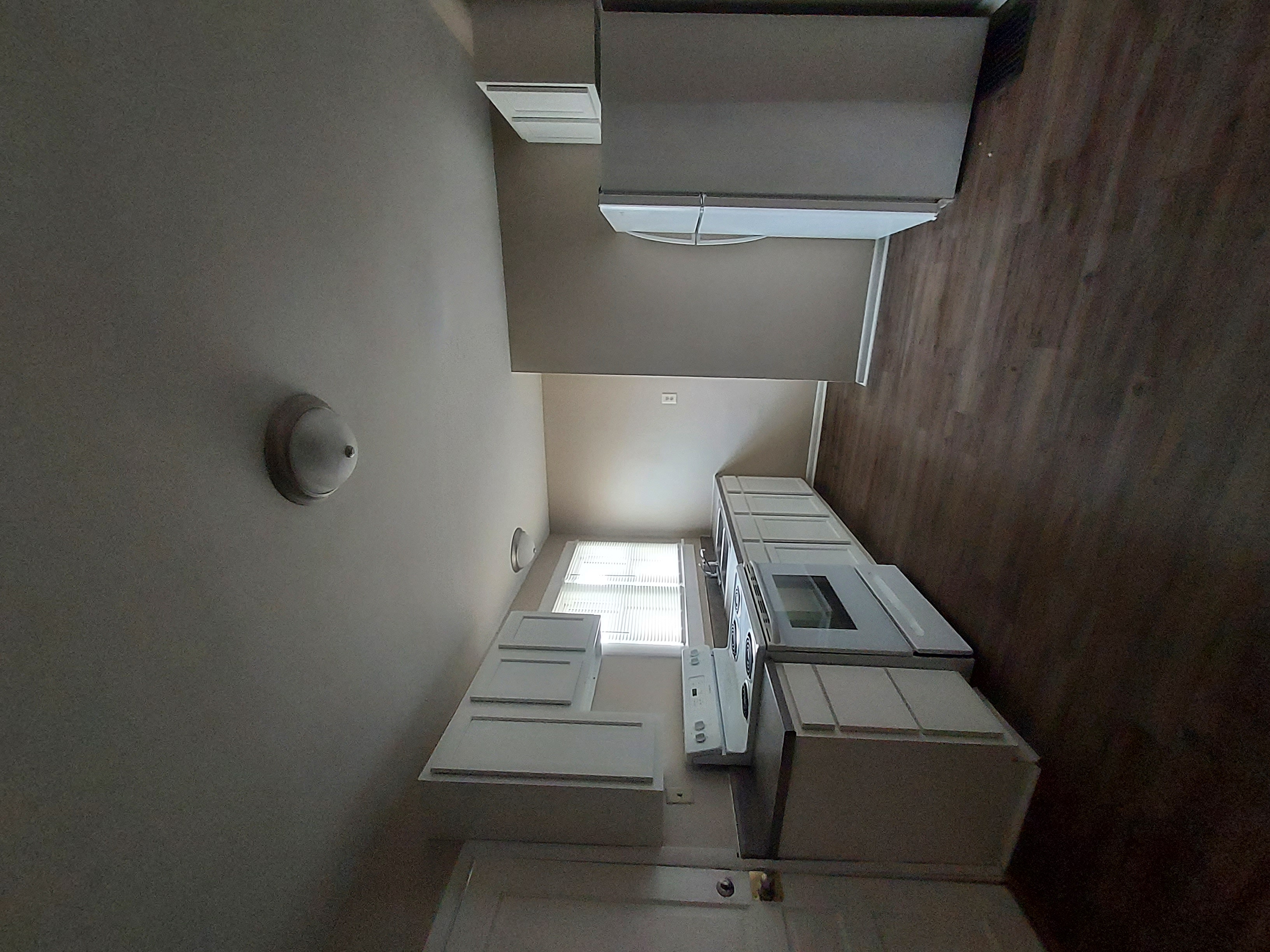 Newark, House: 30 S. 6th St.