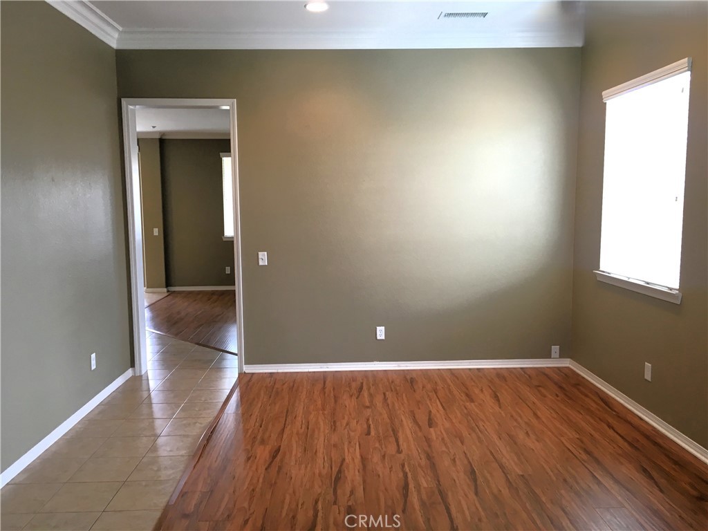 Fontana Condo: 15213 Hawk Street