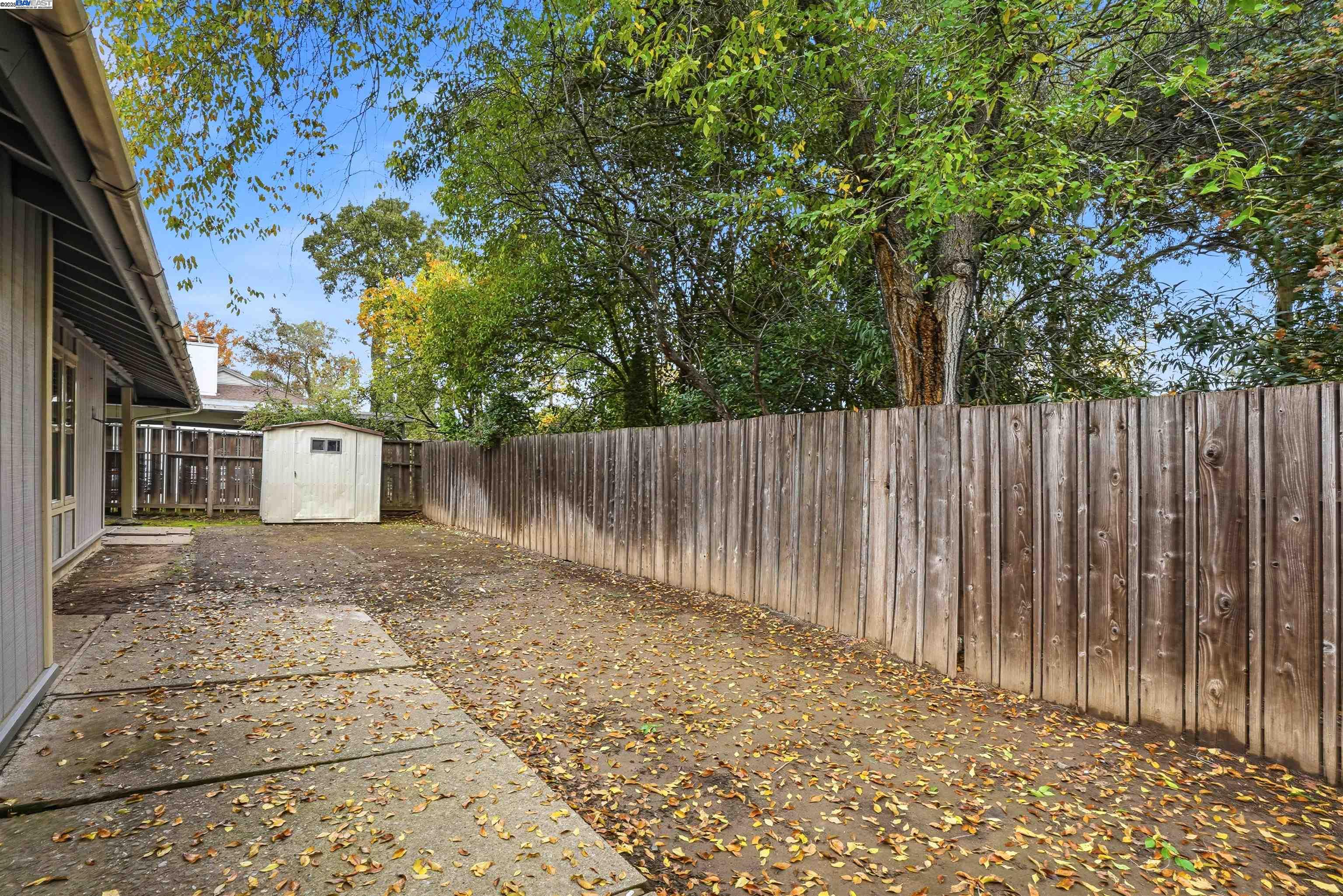 Walnut Creek Condo: 1930 Camino Verde