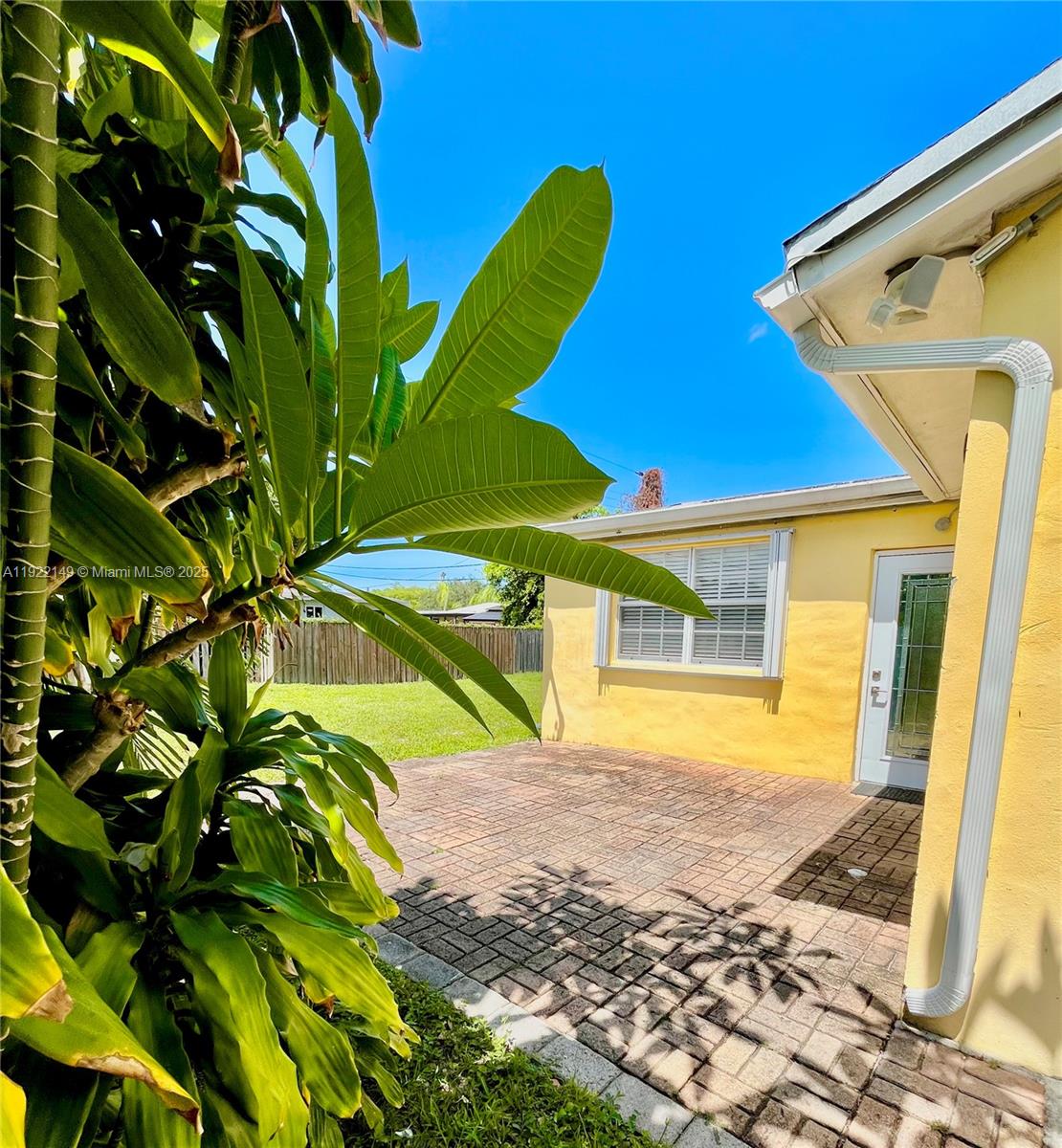 Plantation Condo: 6815 Northwest 14th Street