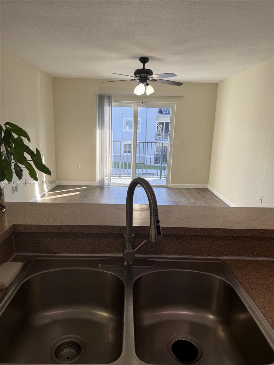 Homestead Condo: 15422 Southwest 284th Street