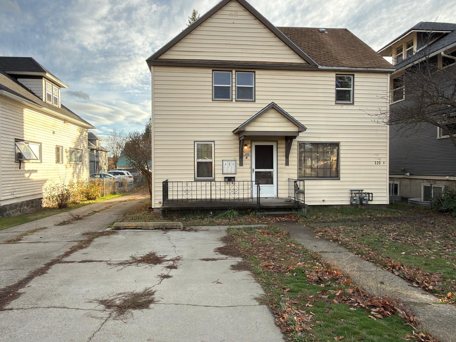 Spokane Condo: 320 E Indiana Ave