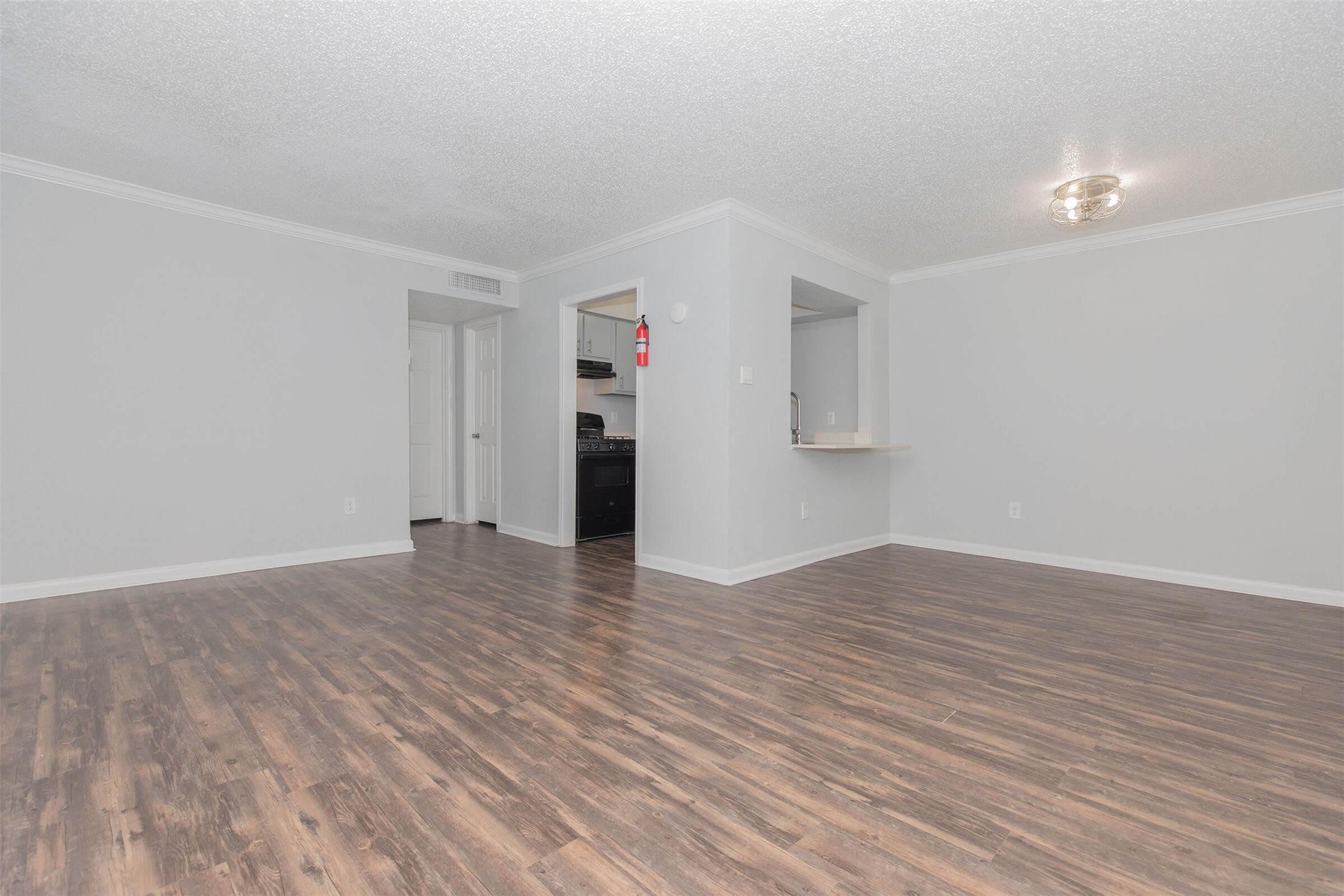 Houston Condo: 3001 Hillcroft Street