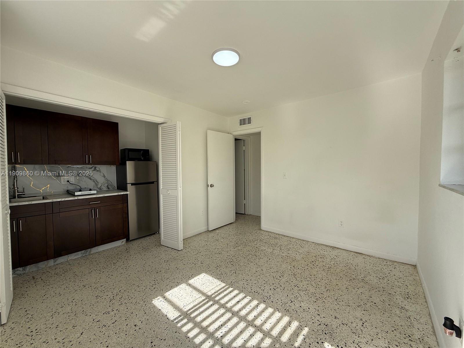 Miami Condo: 3200 Southwest 88th Place