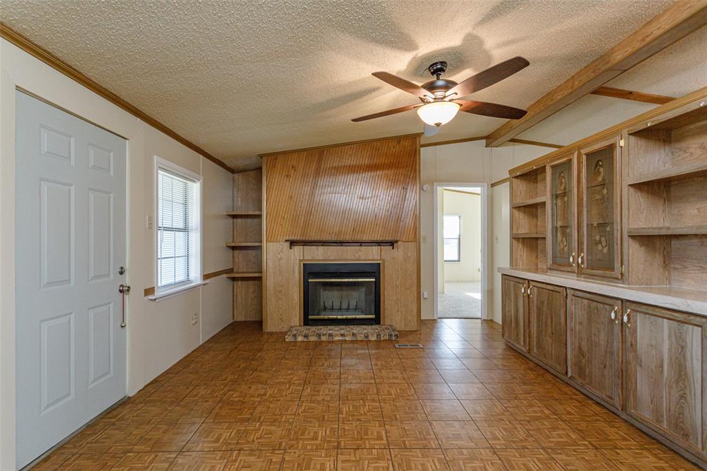 Granbury Condo: 907 Neptune Drive