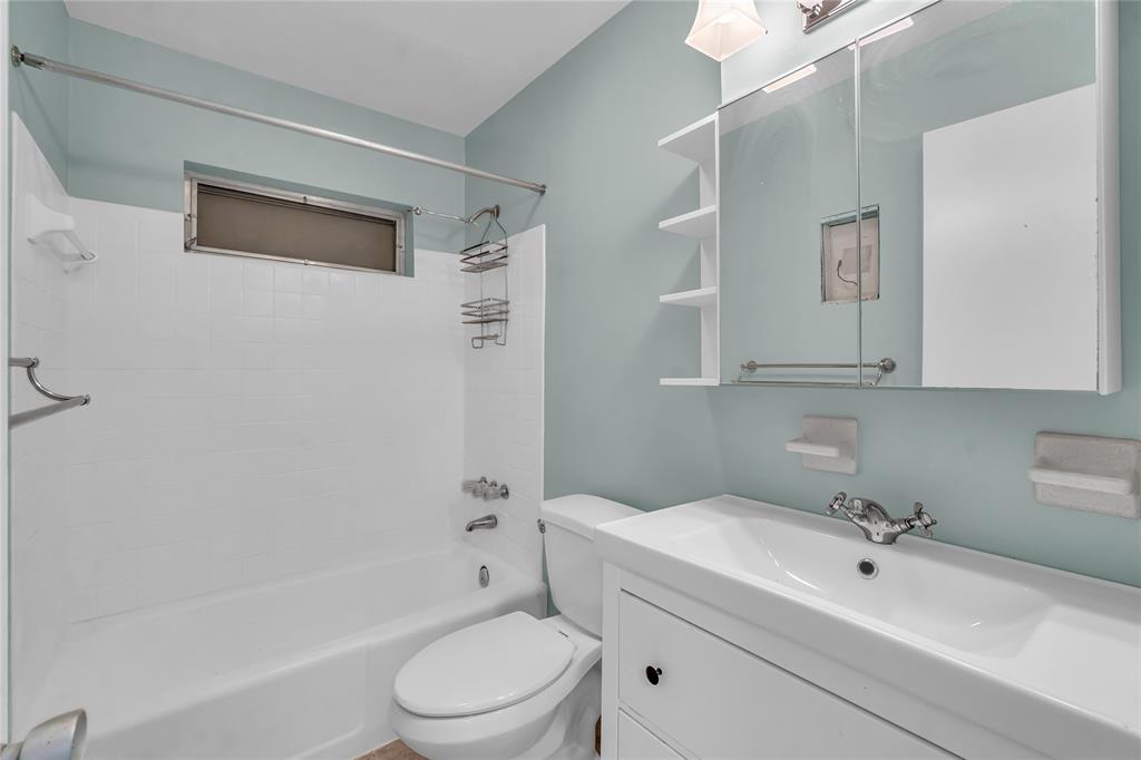 Deerfield Beach Condo: 4541 Northeast 6th Terrace