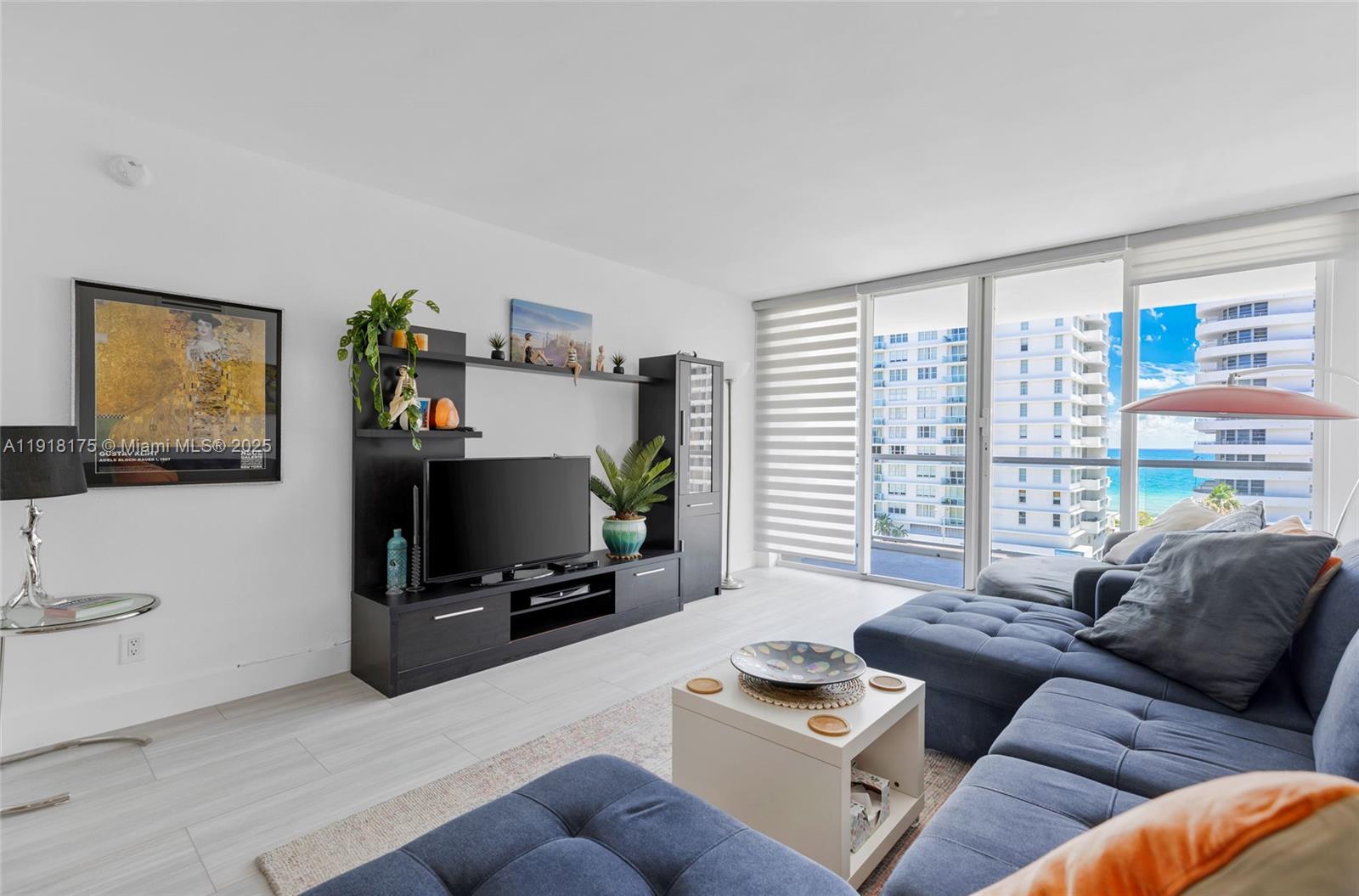 Miami Beach Condo: 5600 Collins Avenue
